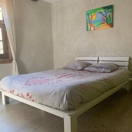 La Maison De Chloe Senouillac Екстер'єр фото