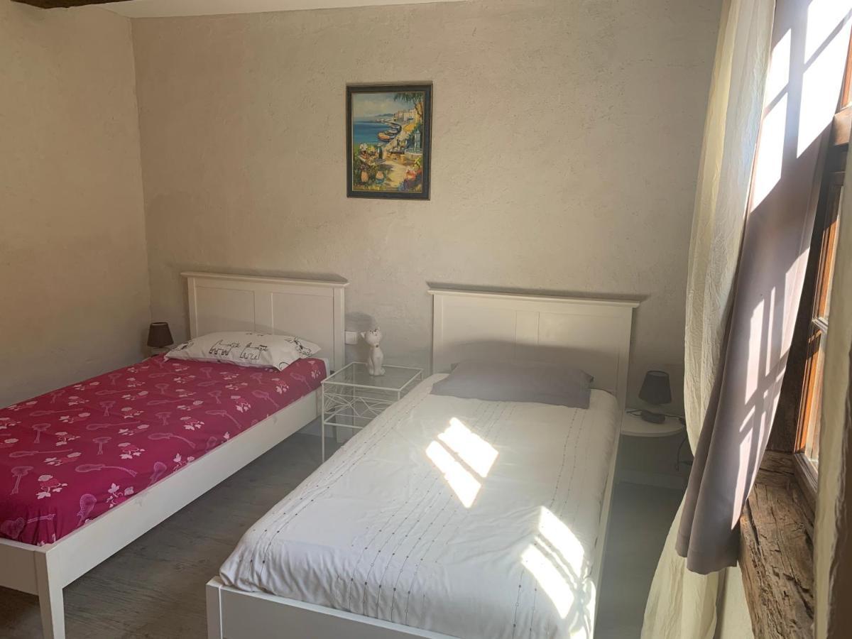 La Maison De Chloe Senouillac Екстер'єр фото
