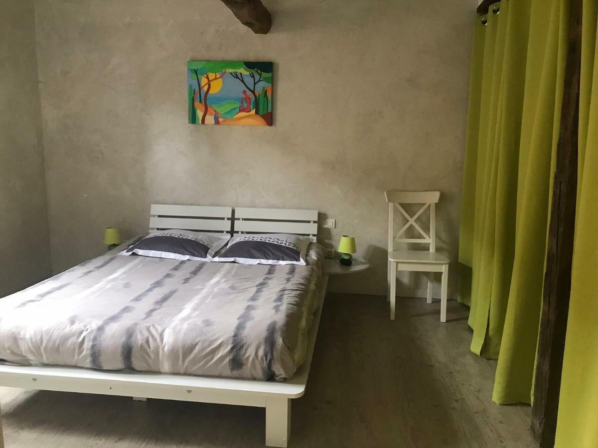 La Maison De Chloe Senouillac Екстер'єр фото